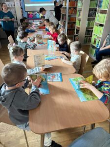 Zajęcia edukacyjne w biblitece- „Symbole narodowe”